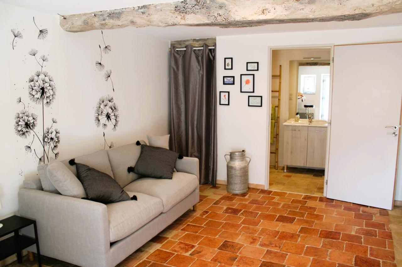Le Clos Des Pierres Rouges Burgy Extérieur photo