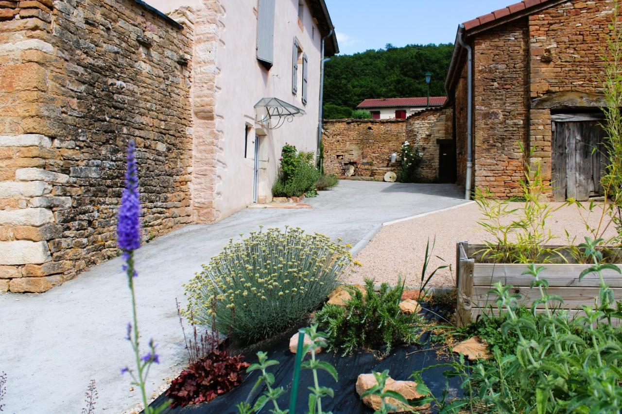 Villa Le Clos Des Pierres Rouges à Burgy Extérieur photo