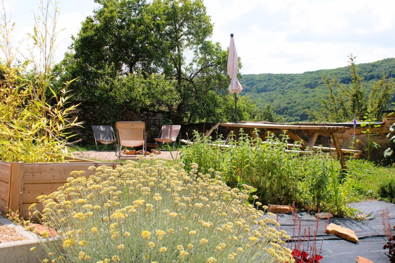 Villa Le Clos Des Pierres Rouges à Burgy Extérieur photo