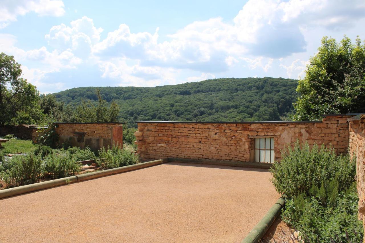 Villa Le Clos Des Pierres Rouges à Burgy Extérieur photo